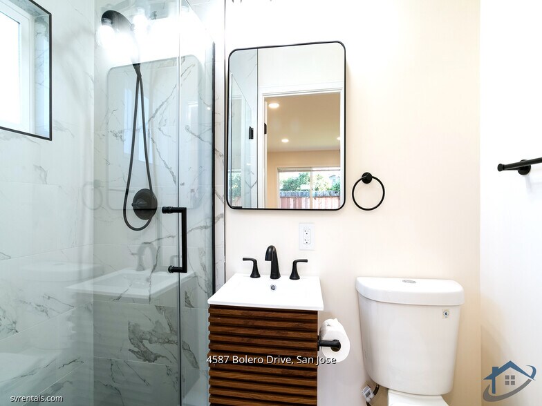 Building Photo - 4587 Bolero Dr