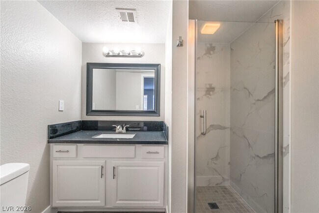 Building Photo - 5317 Indian River Dr