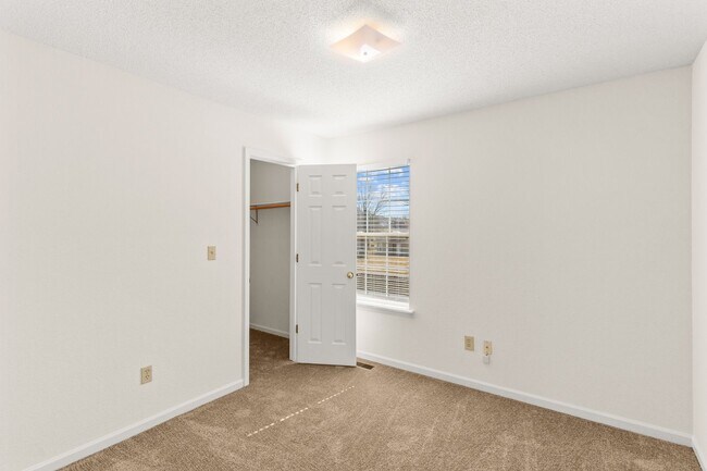 Building Photo - 4306-4308 Cheryl Ct.