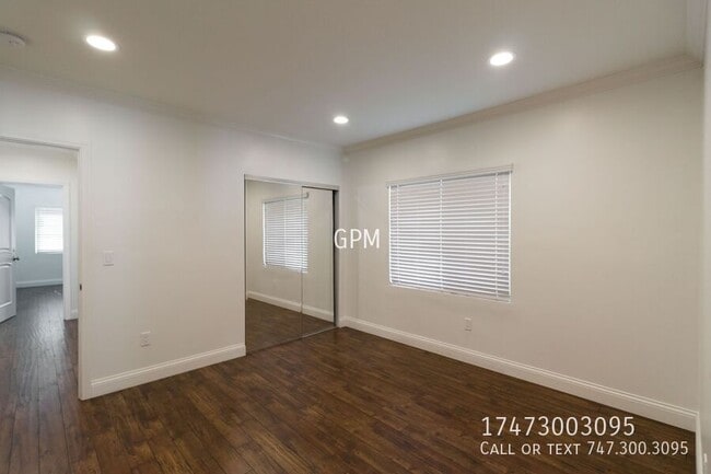 Building Photo - 917 Monterey Rd