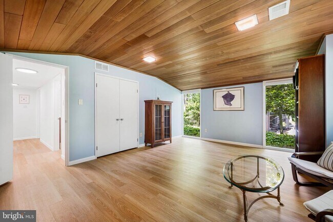 Building Photo - 3011 Sevor Ln