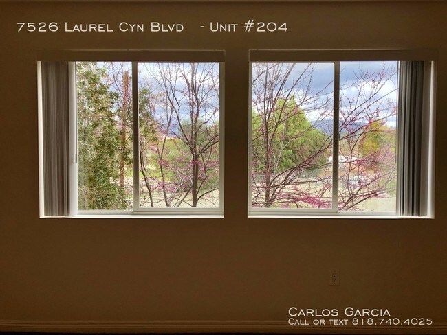 Building Photo - 7526 Laurel Canyon Blvd