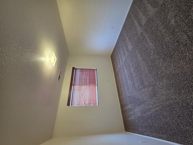 Building Photo - 627 S Azure Dr