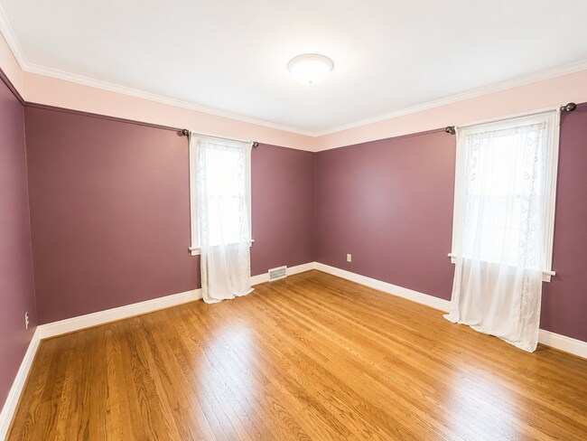 Building Photo - 414 Cornell Pl