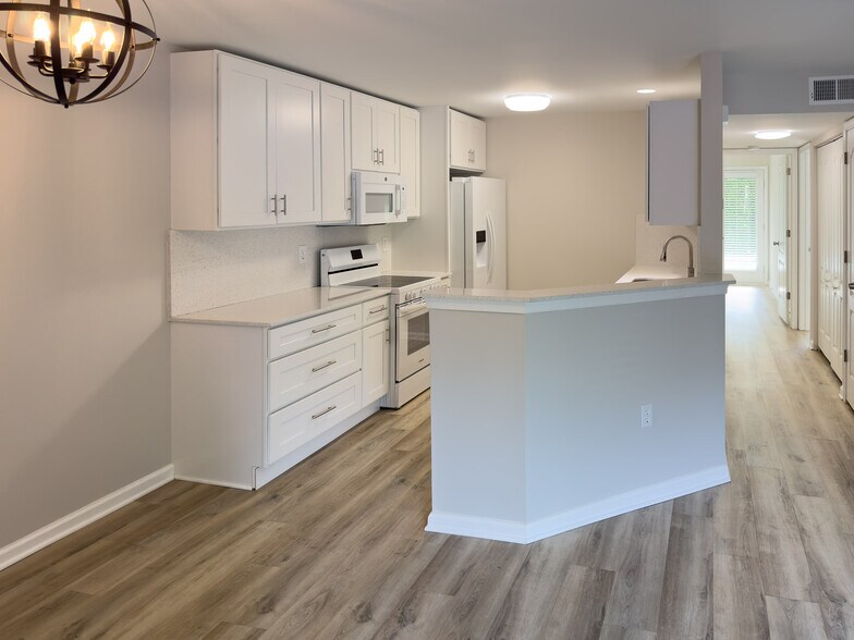 Building Photo - 185 Lindfield Cir