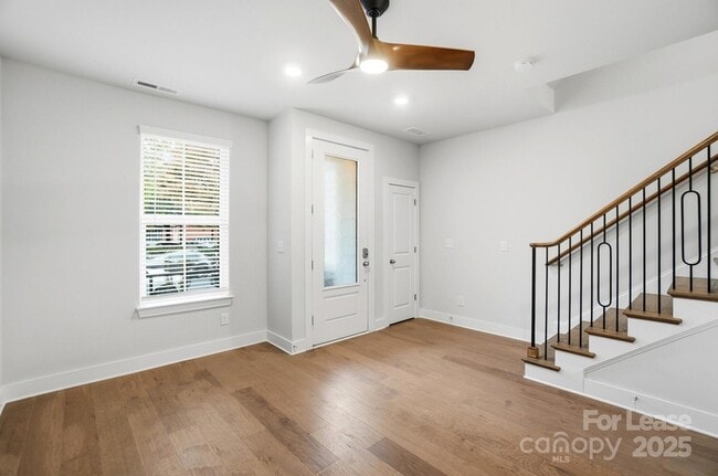 Building Photo - 1312 Nandina St