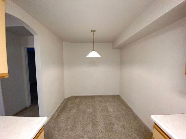 Building Photo - NW Reno Luxury Condo - Fitness Center, Poo...