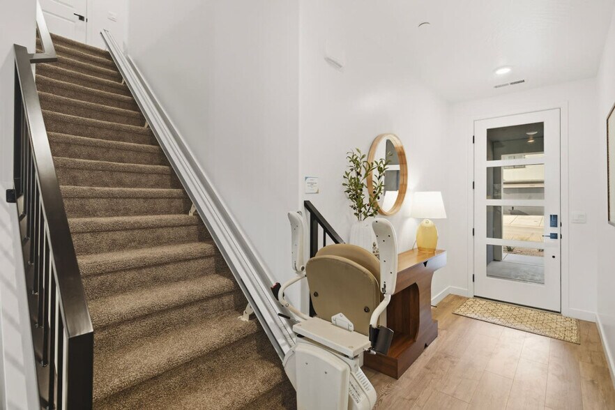 Building Photo - 1705 Ripple Rock Dr