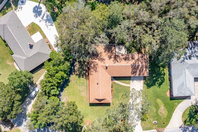 Building Photo - 40 River Ridge Trail