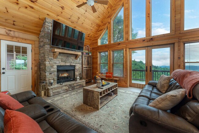 Building Photo - 49 Valley Dr