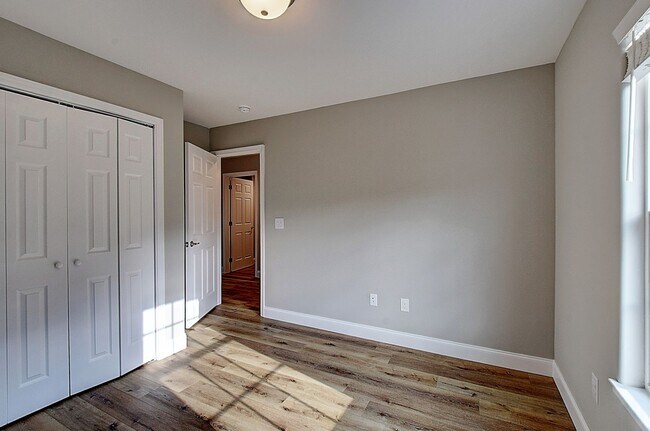 Building Photo - Newer construction single family home for lease!