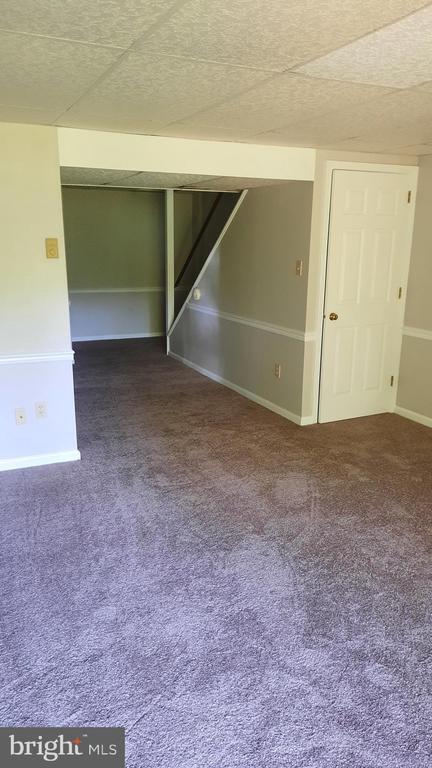 Building Photo - 744 Allenview Dr