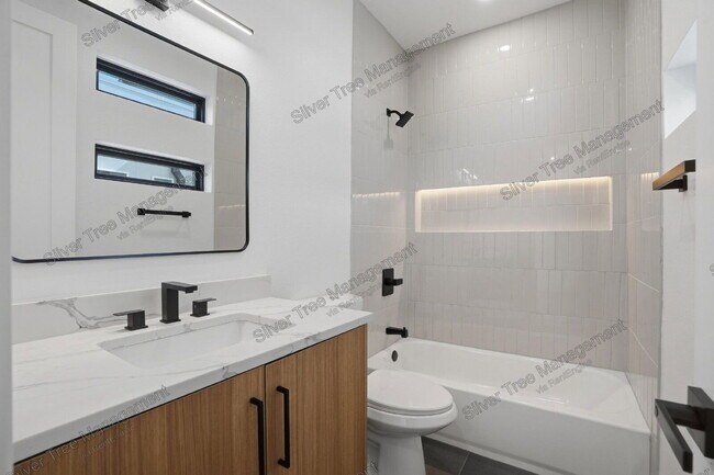 Building Photo - 4520 Cabell Dr