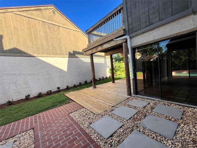Building Photo - 7512 SW 95th Pl