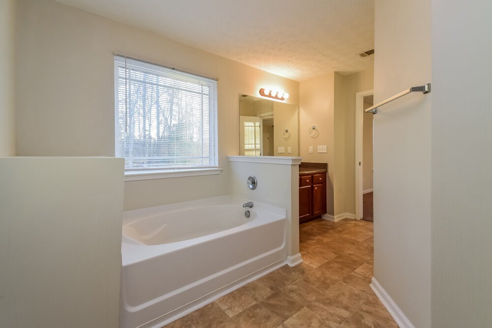 Building Photo - 100 Wexford Way