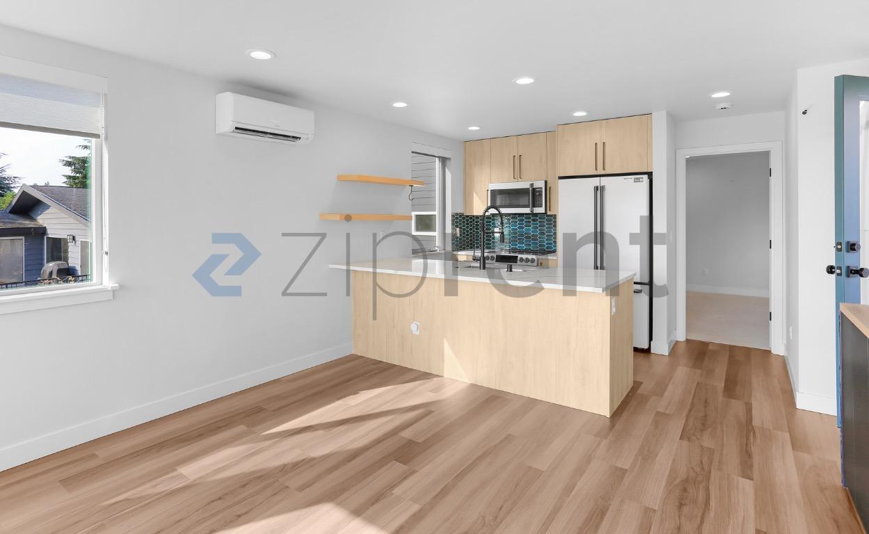 Building Photo - Unit