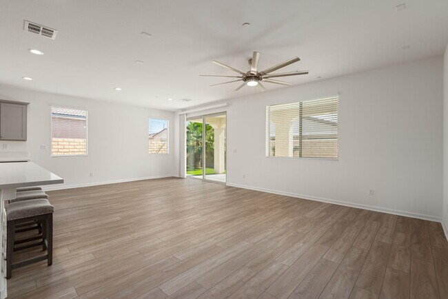 Building Photo - 78879 Fortuna Pl