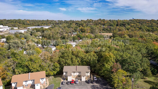 Building Photo - 790 Country Aire Ct