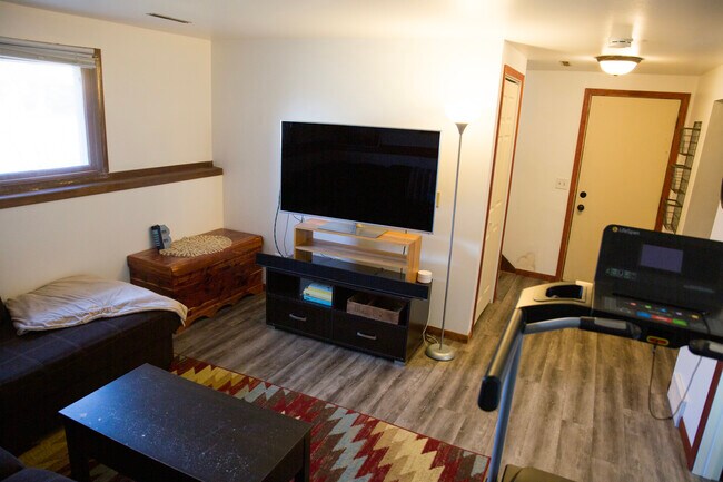 Downstairs living area - 1319 S Thompson Dr