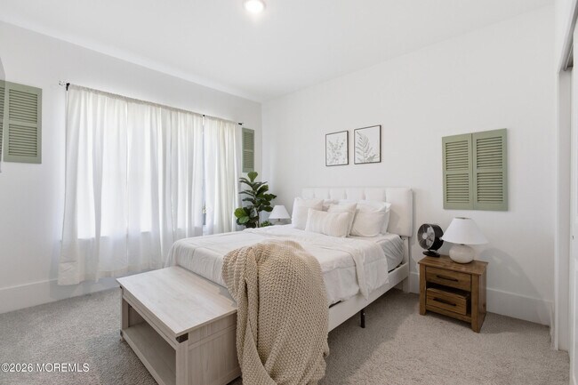 Building Photo - 10 Carlisle Ct