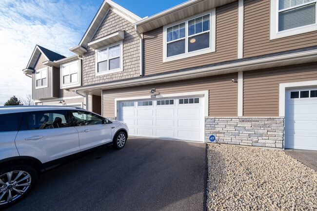 Building Photo - 13369 Bronze Pkwy