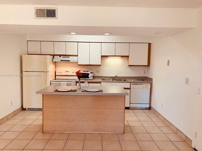 Building Photo - 4055 W McNab Rd