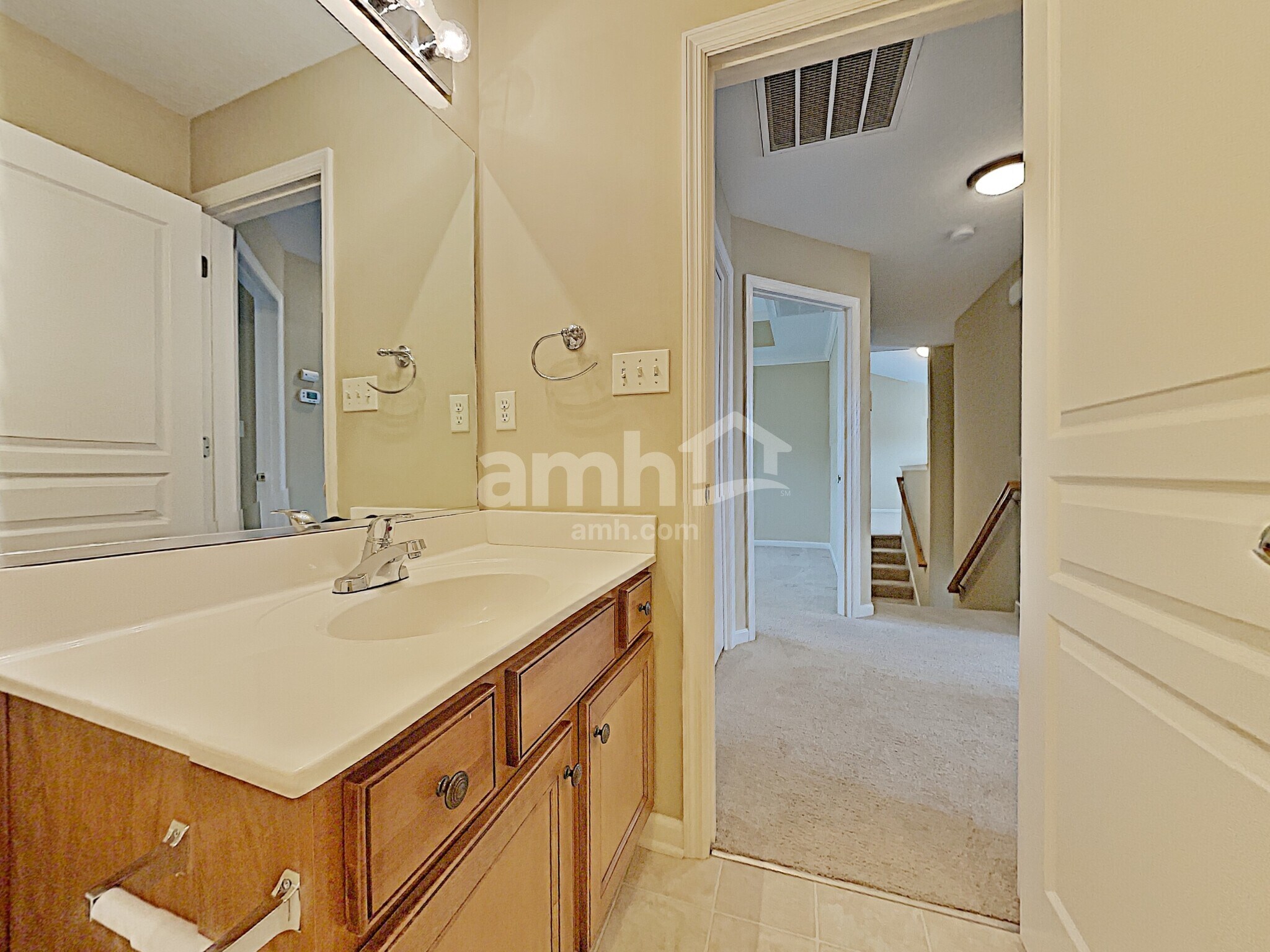 Building Photo - 1515 Pathfinder Ln