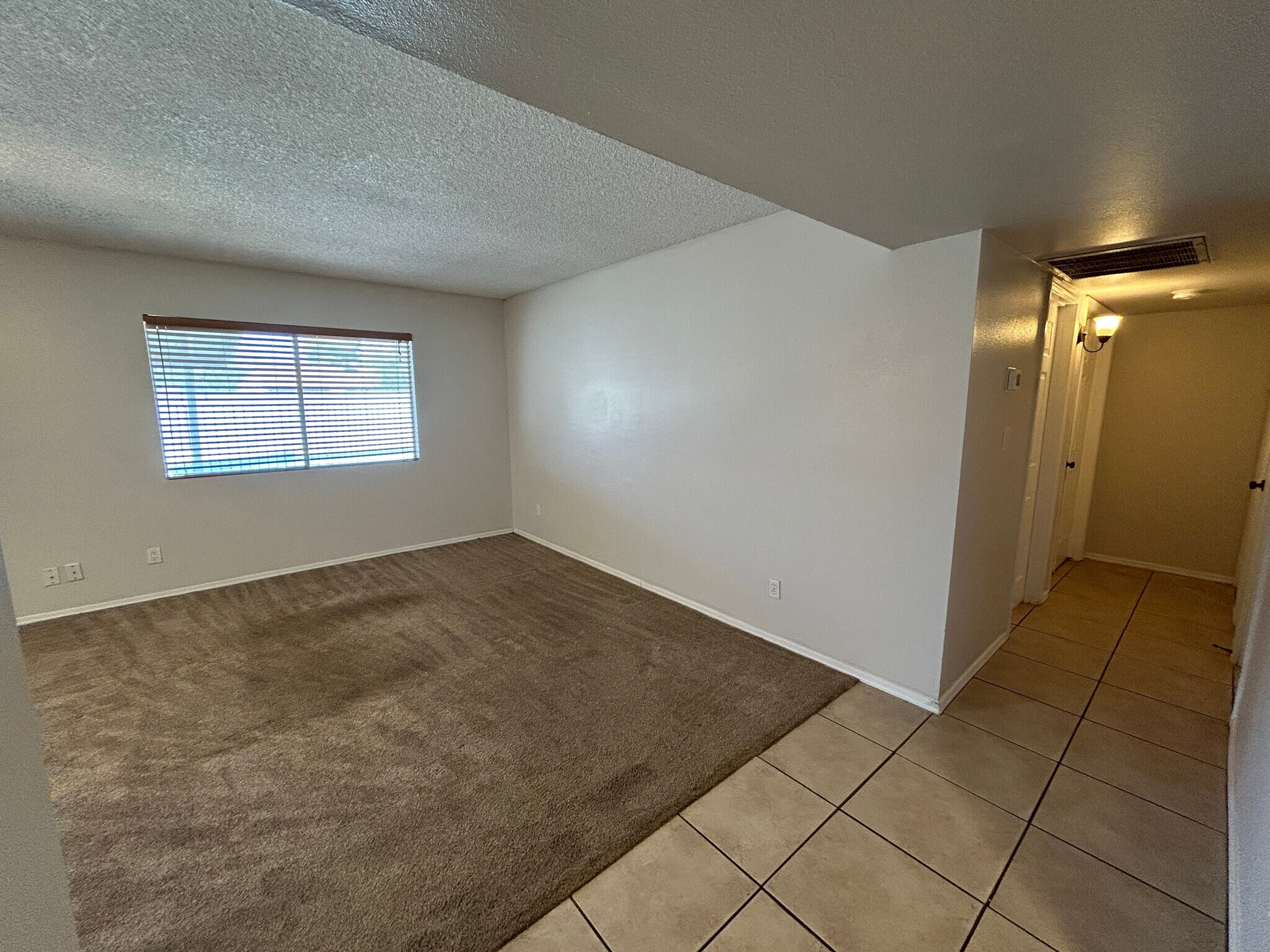 Building Photo - 6150 W Mauna Loa Ln