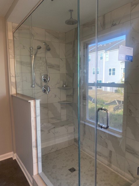 Master Bath - 183 Lockheed Dr