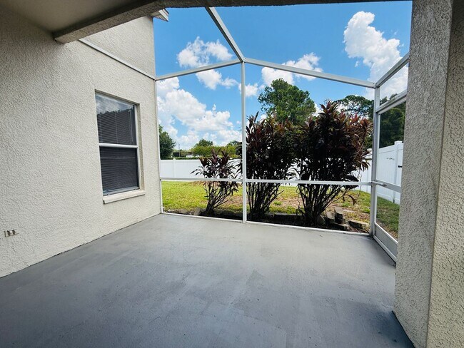 Building Photo - 5534 Turtle Crossing Loop