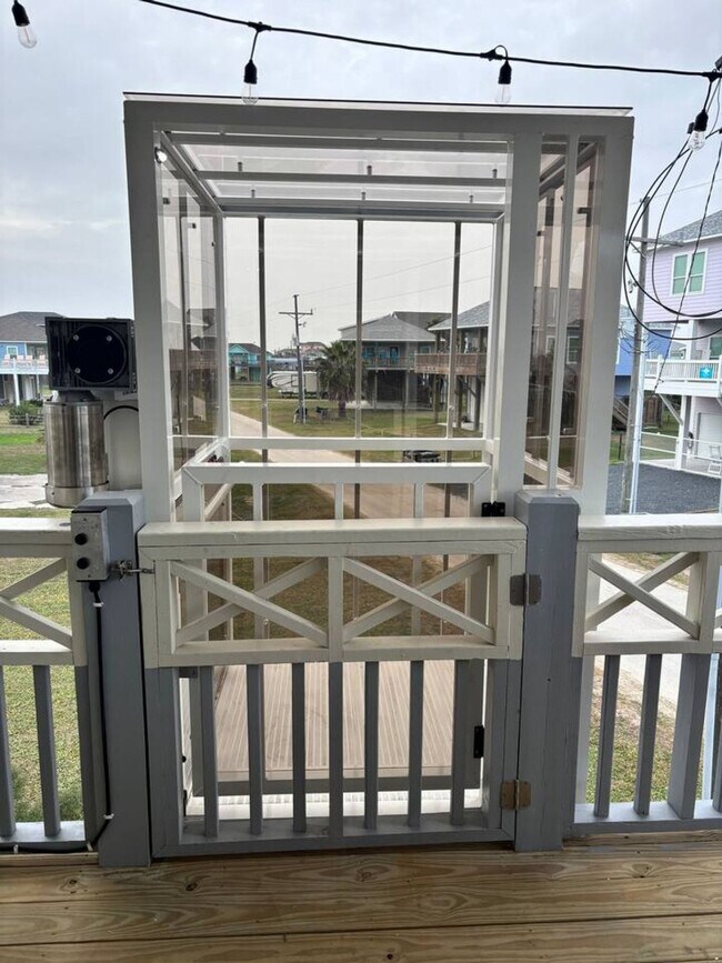 Building Photo - 867 Bowers Ln