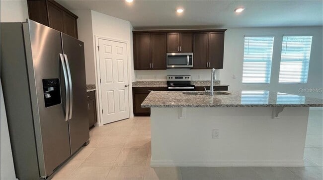 Building Photo - 3094 Laurel Oak Ln