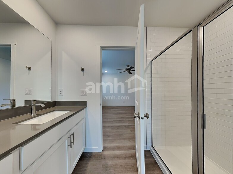 Building Photo - 7285 Arroyo Crossing Pkwy