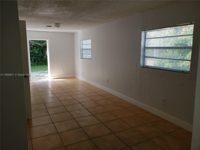 Building Photo - 580 NW 95th St