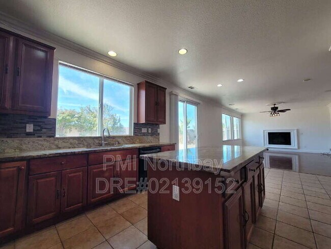 Building Photo - 3856 Stafford Springs Way