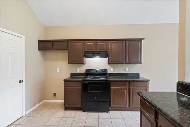 Building Photo - 9104 N Green River Dr