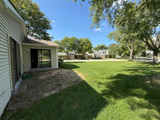 Building Photo - 1007 Bayshore Dr