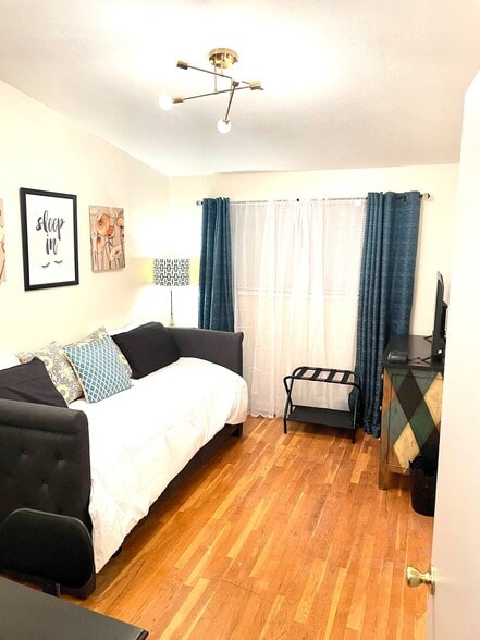 Building Photo - 1341 Kappel Dr