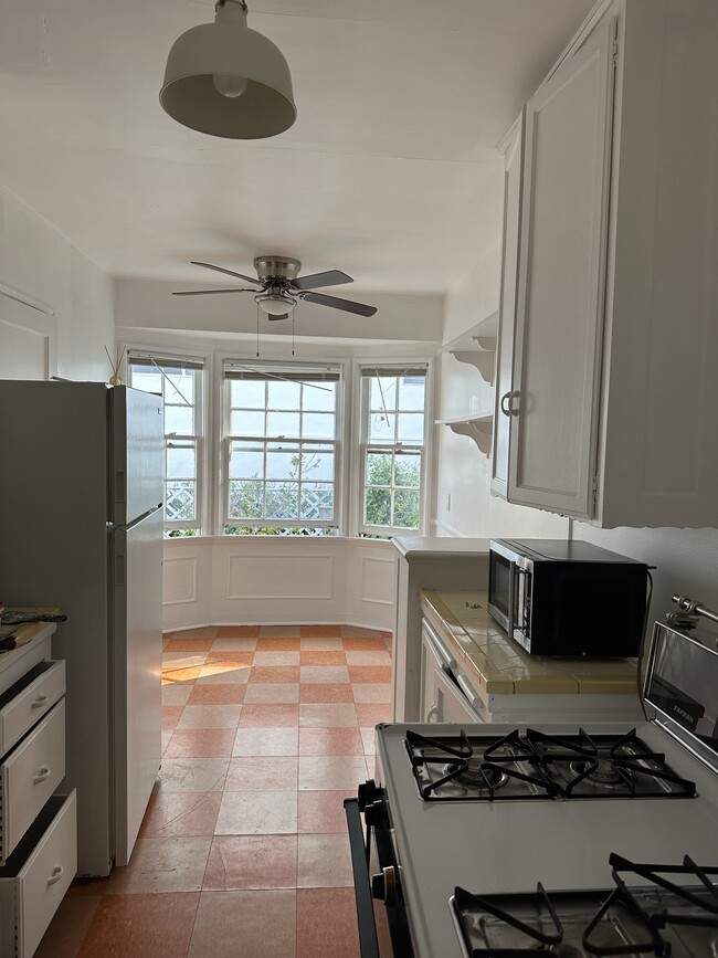 Kitchen + dining - 1134 N Fuller Ave