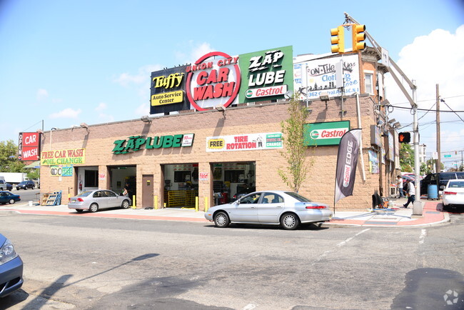 Primary Photo - 1500 Kerrigan Ave