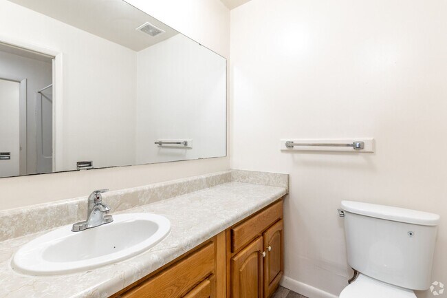 Building Photo - Emerald Pond Estates | 2 bedroom, 1 Bathro...