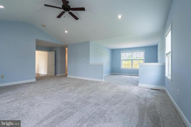 Building Photo - 576 Championship Dr