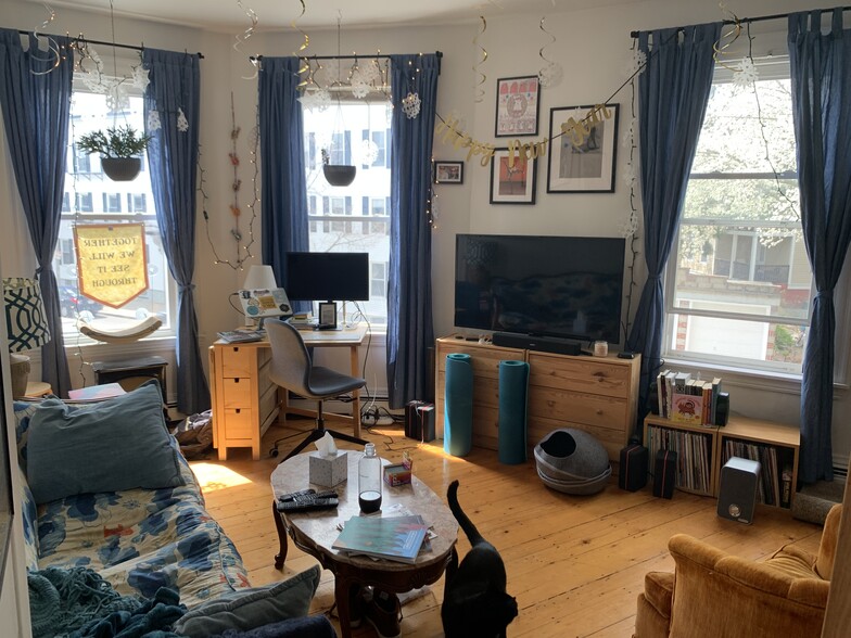 Building Photo - 56 Portsmouth St