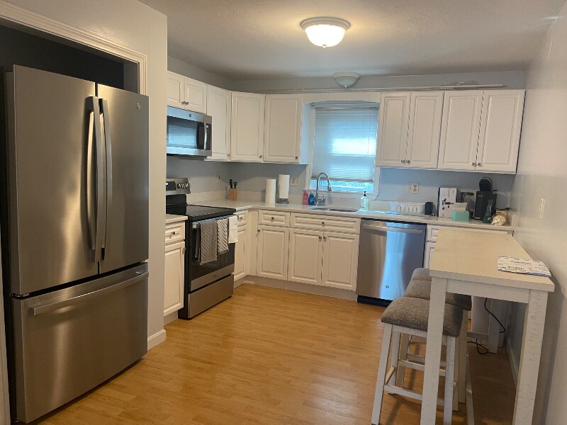 Building Photo - 574A Burncoat St