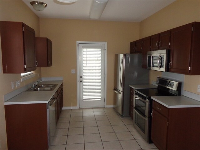 Building Photo - 13312 Bolingbrook Ln