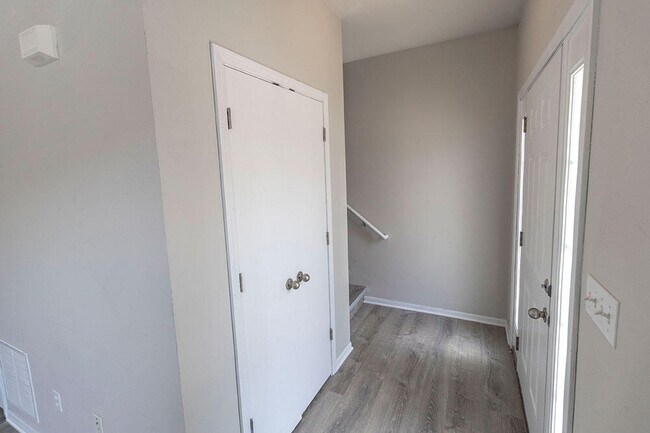 Building Photo - 1643 Citadel Dr