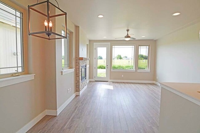 Building Photo - Luxury Four Bedroom with Farmland Views