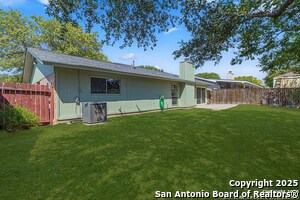 Building Photo - 1142 Churing Dr