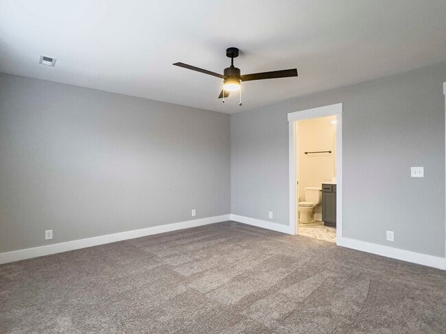 Building Photo - 406 Jonathan Wade Cir