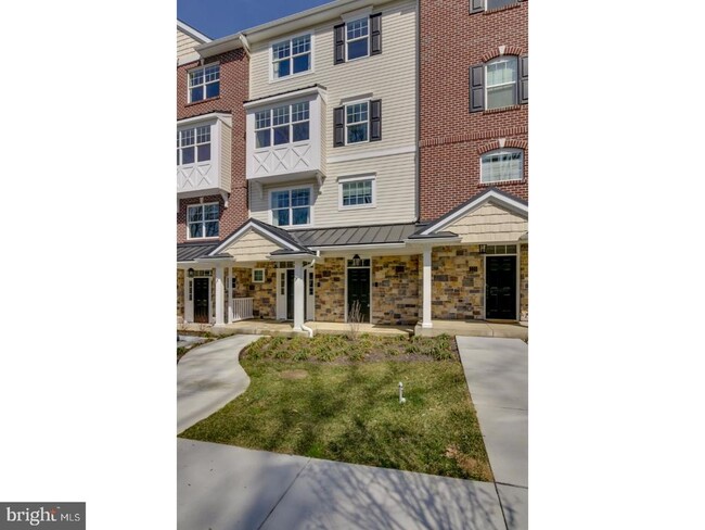 Building Photo - 321 Waltons Wy